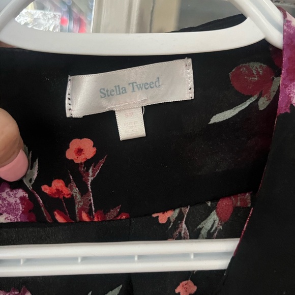 Stella Tweed Black Floral Blouse | Feminine Ruffles| Size Small - Picture 2 of 3